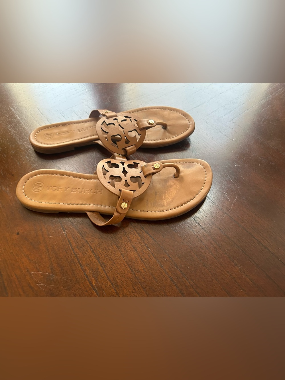 Tory Burch Tan Leather Logo Thong Sandals size 9